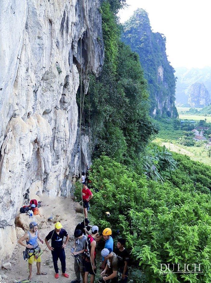 Ra mắt tour leo núi tại xã Yên Thịnh